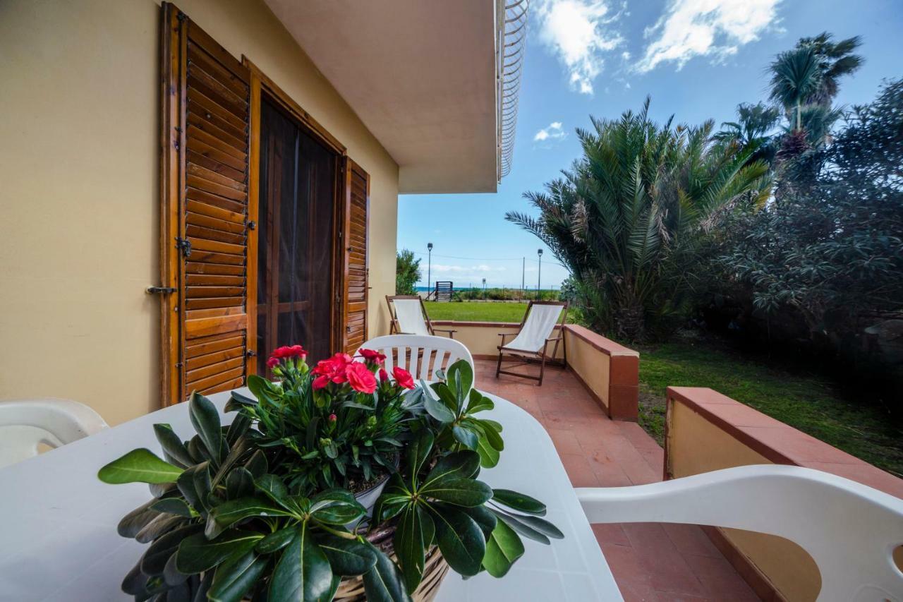 Giallomare Aparthotel Marzamemi Exterior foto